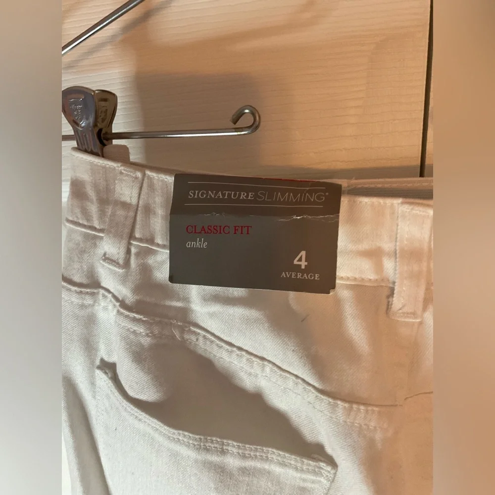 Christopher & Banks White Signature Slimming White Classic Fit Pants Size 4 New‎